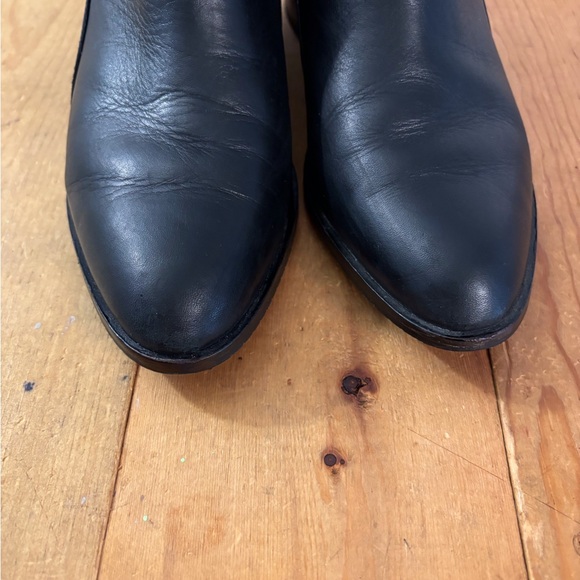 Clarks Ankle Charming Lola Women’s Booties Boots SZ 8 M, Black Leather Pointed - Picture 12 of 15